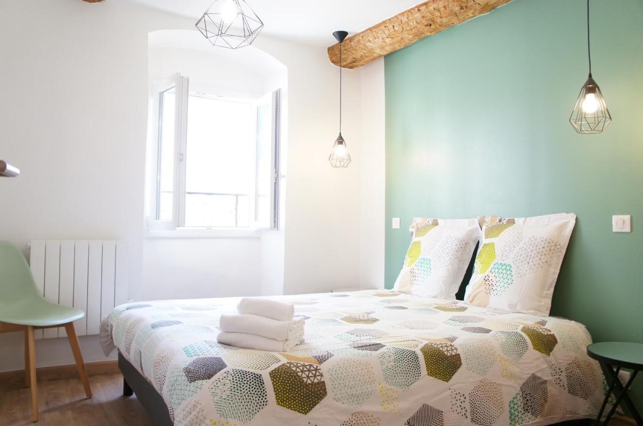 Le Brea Apartment